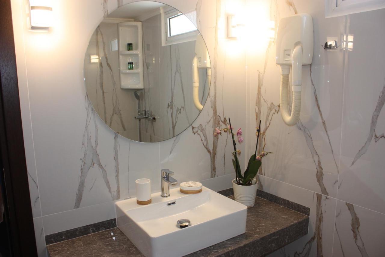 Nea Kallikrateia Hotel Cariatis מראה חיצוני תמונה