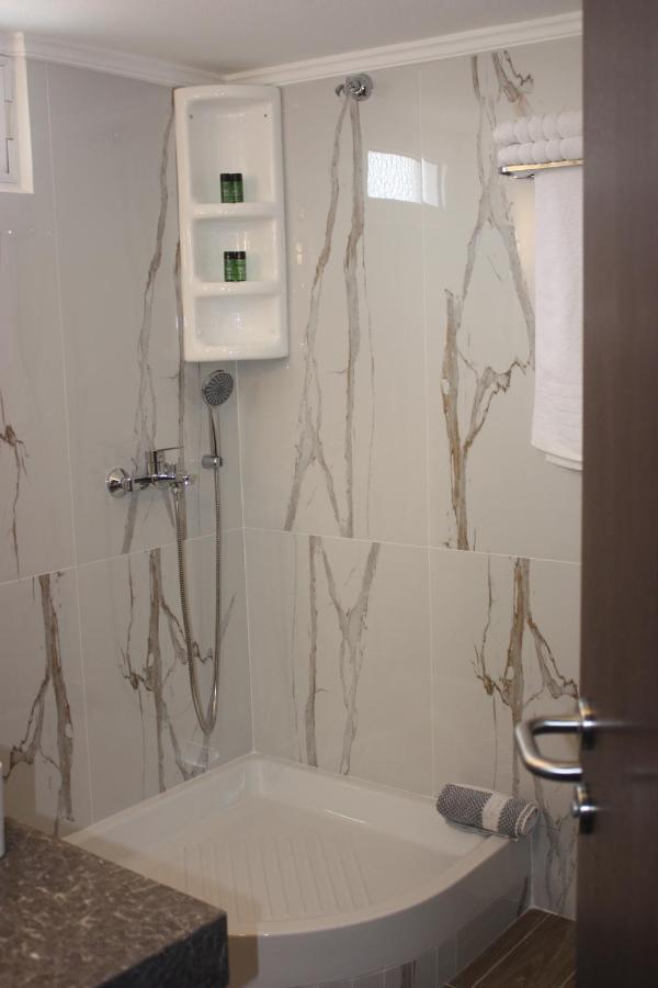 Nea Kallikrateia Hotel Cariatis מראה חיצוני תמונה
