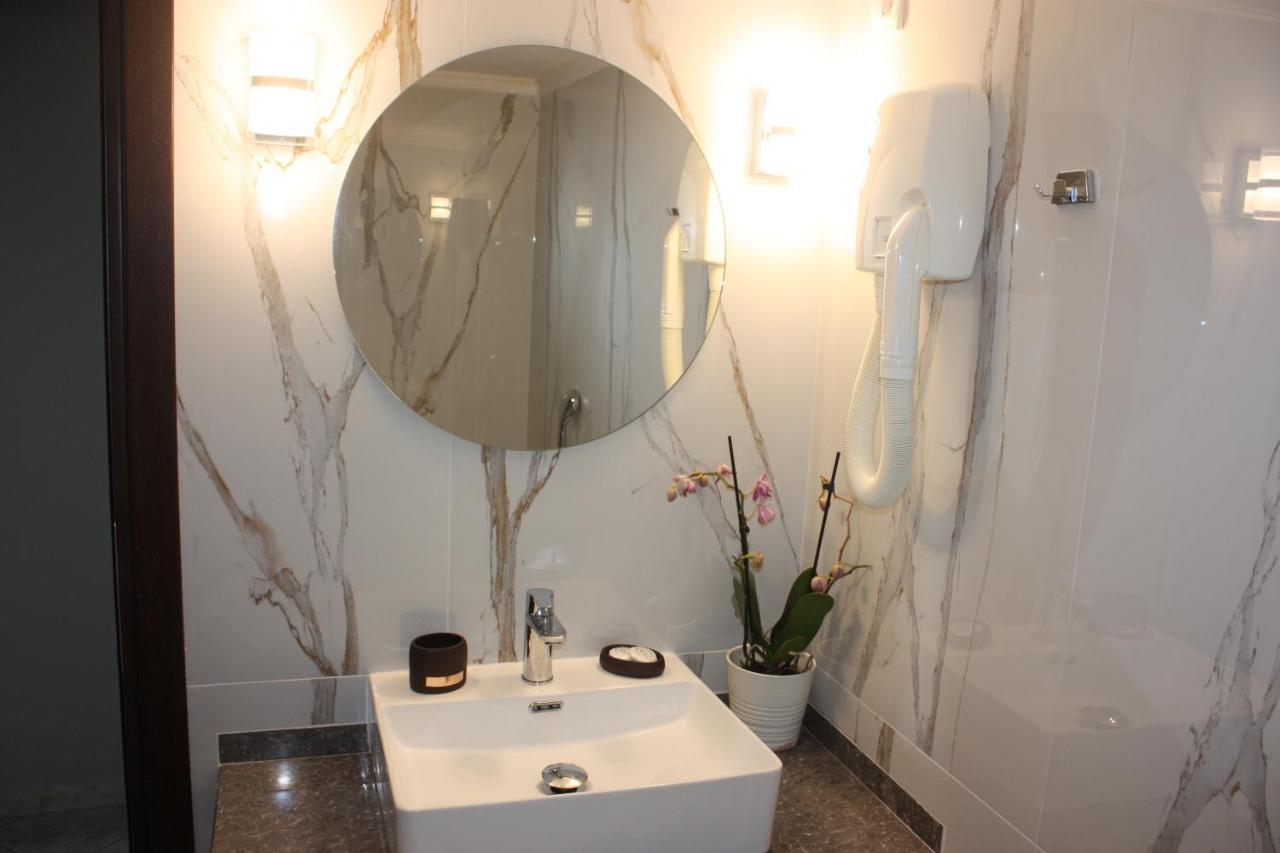 Nea Kallikrateia Hotel Cariatis מראה חיצוני תמונה