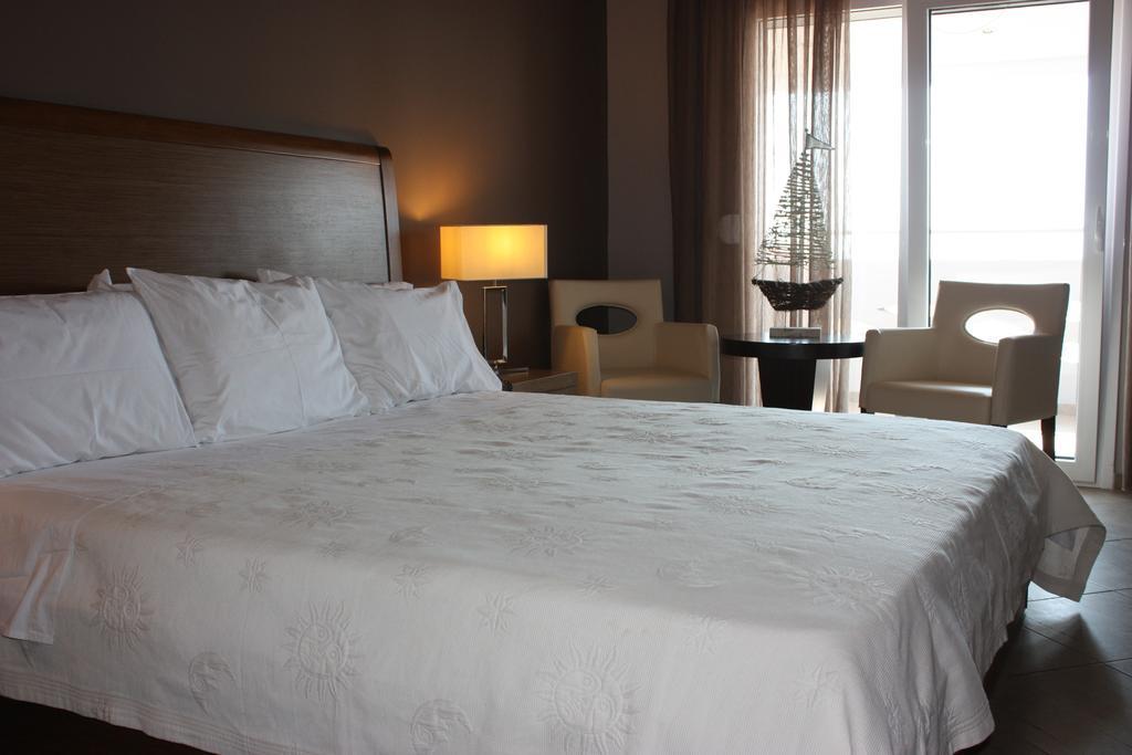 Nea Kallikrateia Hotel Cariatis מראה חיצוני תמונה
