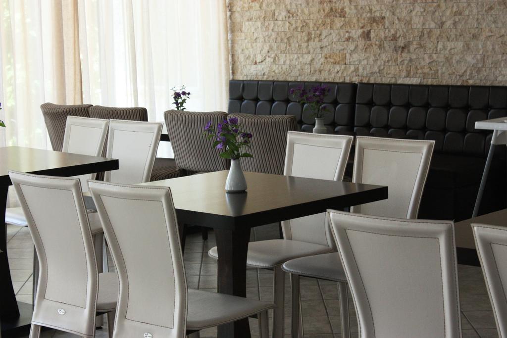 Nea Kallikrateia Hotel Cariatis מראה חיצוני תמונה