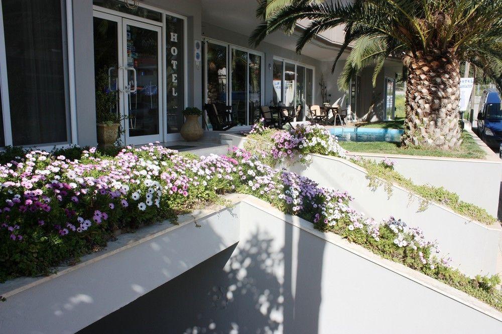 Nea Kallikrateia Hotel Cariatis מראה חיצוני תמונה