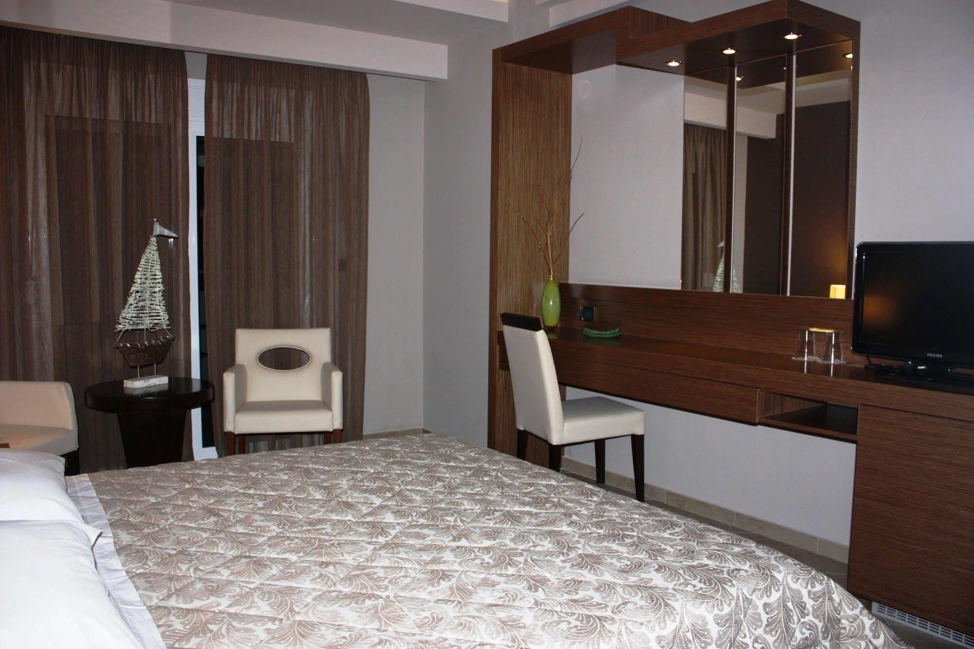 Nea Kallikrateia Hotel Cariatis מראה חיצוני תמונה