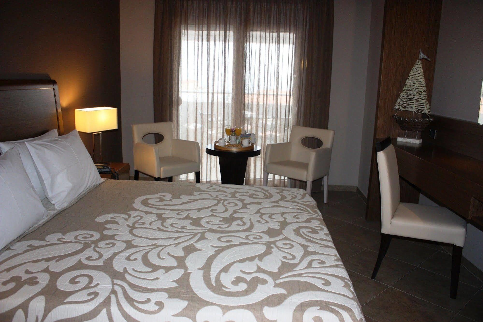 Nea Kallikrateia Hotel Cariatis מראה חיצוני תמונה