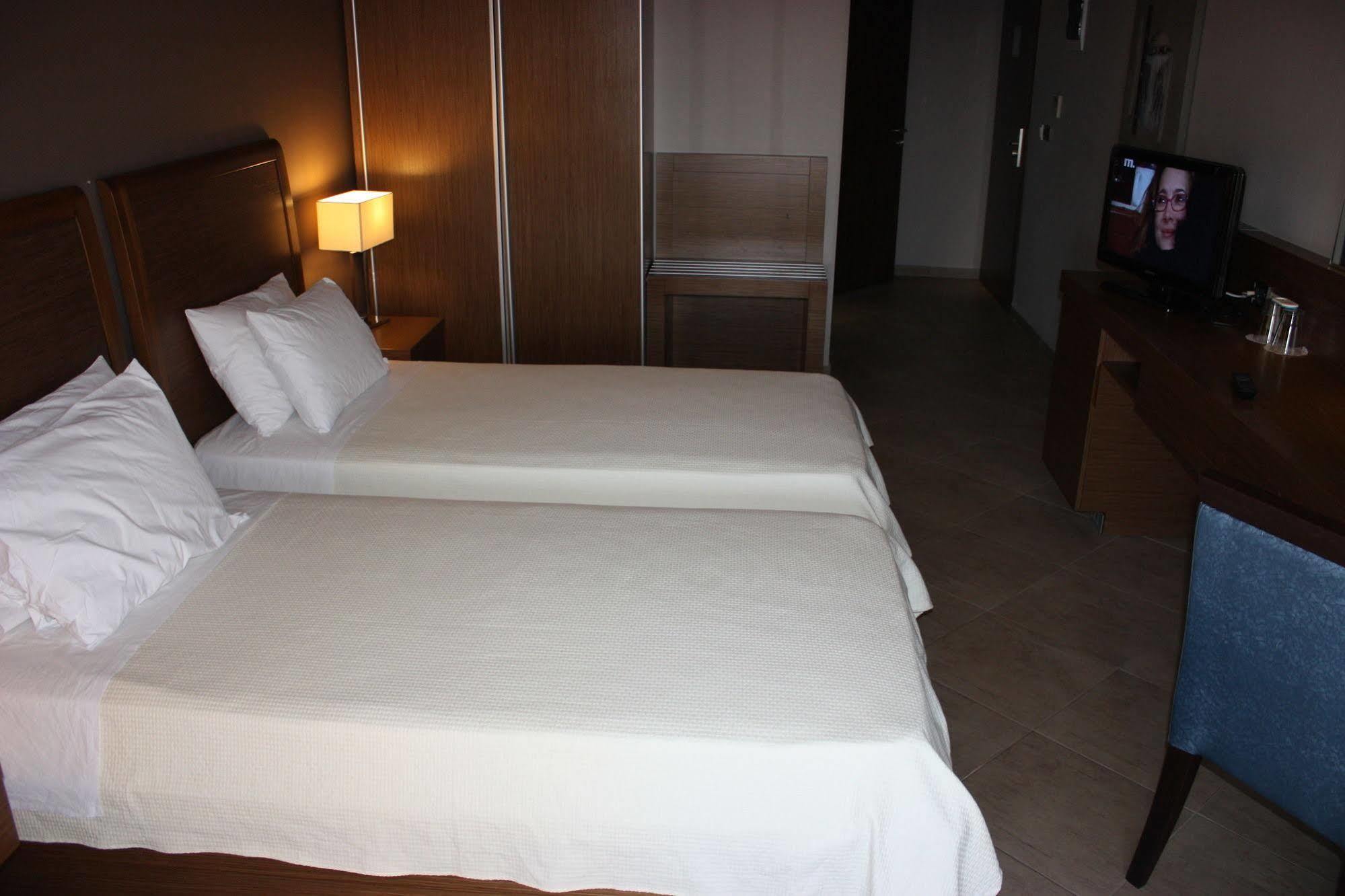 Nea Kallikrateia Hotel Cariatis מראה חיצוני תמונה
